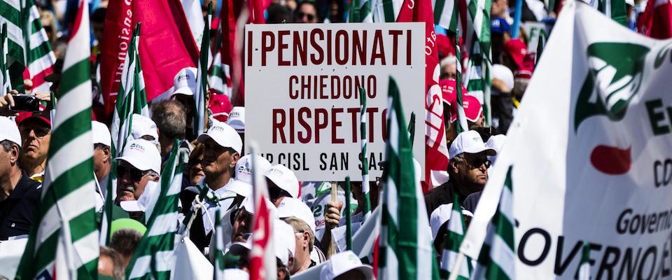 Un momento della manifestazione nazionale dei pensionati di Cgil, Cisl e Uil “Dateci retta” in piazza San Giovanni, Roma, 01 giugno 2019. ANSA/ANGELO CARCONI