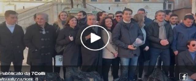 Gasparri in Campidoglio da un video dalla pagina Facebook 7 Colli