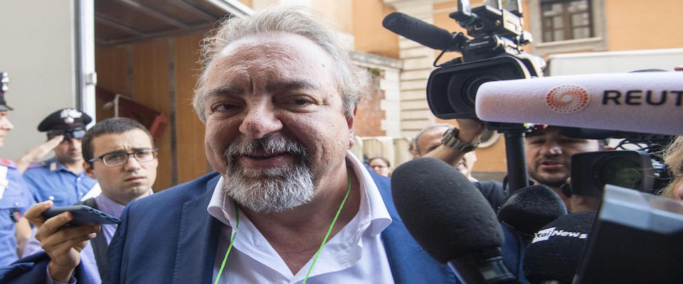 Dino Giarrusso al suo arrivo alla Camera per partecipare all’assemblea congiunta dei gruppi M5s con all’odg “l’analisi della situazione politica”. Roma, 12 agosto 2019. ANSA/CLAUDIO PERI – ANGELO CARCONI