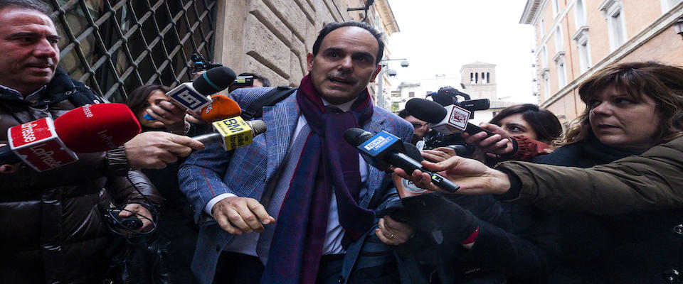 Il capogruppo del Pd al Senato Andrea Marcucci arriva alla riunione di maggioranza in Senato prima della Giunta delle immunit‡ parlamentari del Senato per l’autorizzazione a procedere nei confronti dell’ex ministro dell’Interno Matteo Salvini sul caso della nave Gregoretti, Roma, 20 gennaio 2020. ANSA/ANGELO CARCONI