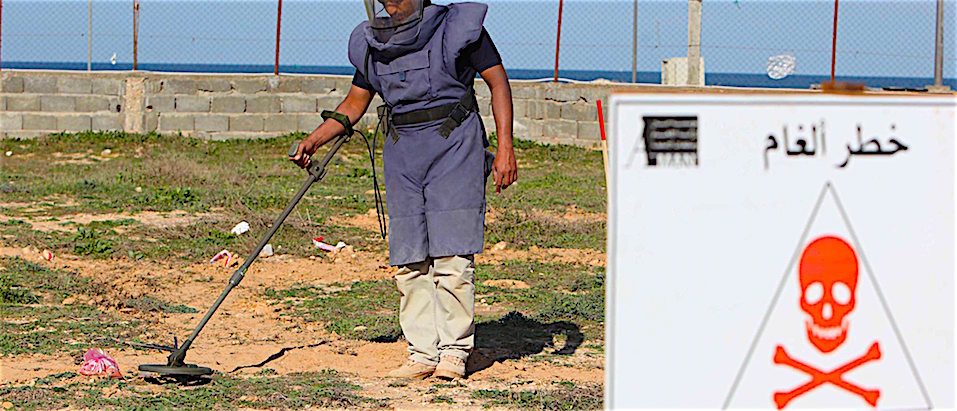 libia. mitiga airport