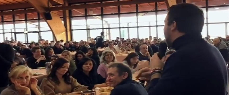 Matteo Salvini alla Comunitaí di San Patrignano, in un’immagine tratta da Facebook, 11 gennaio 2020.
FACEBOOK SALVINI
+++ ATTENZIONE LA FOTO NON PUOí ESSERE PUBBLICATA O RIPRODOTTA SENZA LíAUTORIZZAZIONE DELLA FONTE DI ORIGINE CUI SI RINVIA +++ ++ HO – NO SALES, EDITORIAL USE  ONLY ++