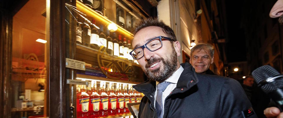 il ministro della Giustizia Alfonso Bonafede arriva alla cena dei ministri al ristorante Arancio d’Oro, Roma 21 Novembre 2019. ANSA/GIUSEPPE LAMI