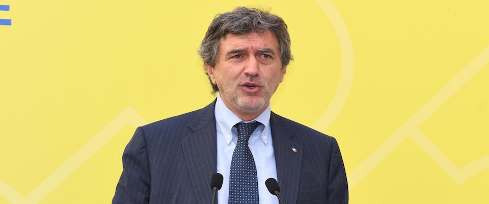 Il presidente della Regione Abruzzo Marco Marsilio durante l’inaugurazione del nuovo ufficio “L’Aquila Centro Storico” in corso Vittorio Emanuele II, all’Aquila, 30 settembre 2019.
ANSA/Claudio Lattanzio