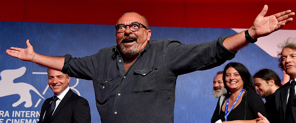 Italian satirical cartoonist Vauro arrives for the premiere of ‘Robinu” during the 73rd Venice Film Festival in Venice, Italy, 07 September 2016. The movie is presented in ‘Cinema nel Giardino’ section at the festival running from 31 August to 10 September.   ANSA/ETTORE FERRARI