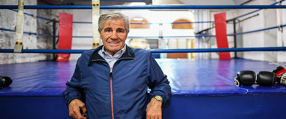 Nino Benvenuti, oro olimpico a Roma 1960 ed ex campione del mondo di pugilato dei pesi medi e superwelter, fotografato all’interno della palestra Audace a Roma, 10 aprile 2017. ANSA/ALESSANDRO DI MEO