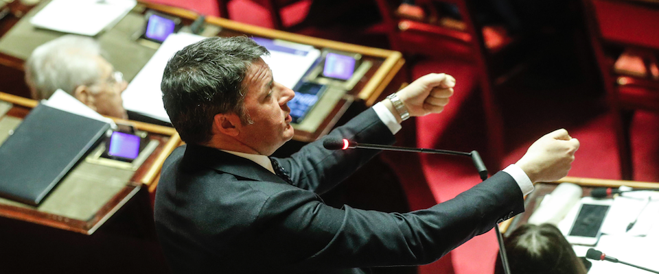 Conte lo sfida e Renzi incassa due senatori. In Senato va in scena la farsa: «Presidente, buon lavoro…»