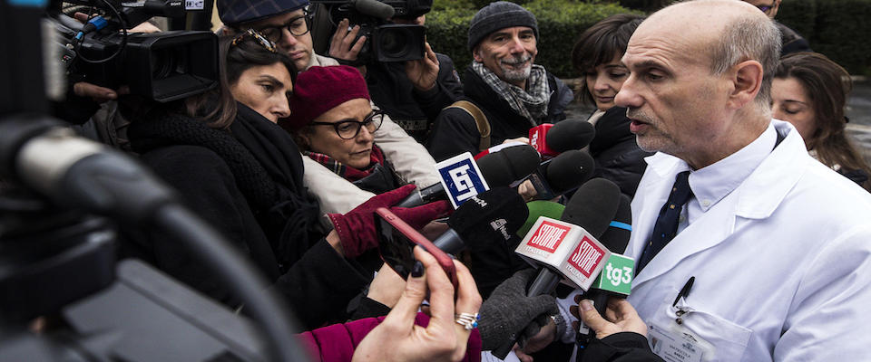 Nicola Petrosillo, direttore del Dipartimento Clinico e di Ricerca della Malattie Infettive INMI Lazzaro Spallanzani, durante la lettura del bollettino medico sui casi del virus cinese del Coronavirus ricoverati allíospedale Spallanzani, Roma, 10 febbraio 2020. ANSA/ANGELO CARCONI