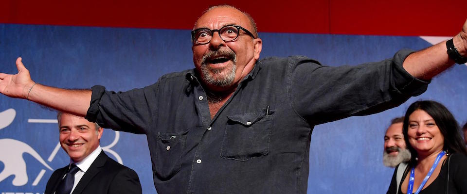 Italian satirical cartoonist Vauro arrives for the premiere of ‘Robinu” during the 73rd Venice Film Festival in Venice, Italy, 07 September 2016. The movie is presented in ‘Cinema nel Giardino’ section at the festival running from 31 August to 10 September.   ANSA/ETTORE FERRARI