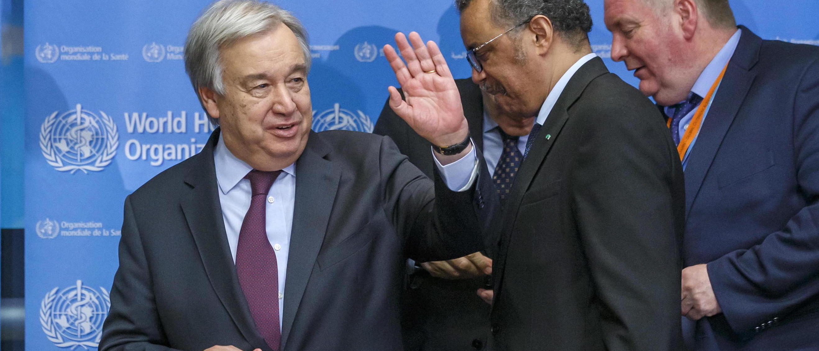 epa08244614 U.N. Secretary-General Antonio Guterres, (L) next to Tedros Adhanom Ghebreyesus, center, Director General of the World Health Organization (WHO), and Michael Ryan, (R) Executive Director of WHO’s Health Emergencies programme, waves participants after an update on the situation regarding the COVID-19 (previously named novel coronavirus (2019-nCoV) in the SHOC room, at the World Health Organization (WHO) headquarters in Geneva, Switzerland, 24 February 2020.  EPA/SALVATORE DI NOLFI / POOL