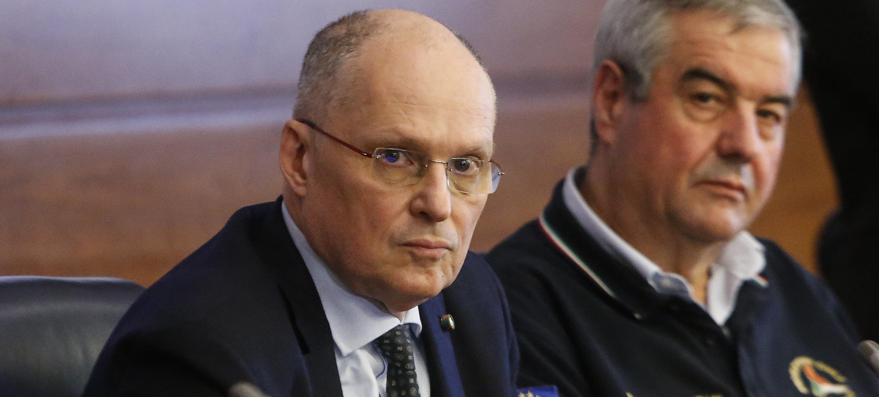 Angelo Borrelli (R), the head of the Civil Protection Department and the government’s coronavirus commissioner, and World Health Organization official Walter Ricciardi  (L), during a press conference about the coronavirus emergency at the headquarters  of the Civil Protection Department, in Rome, Italy, 25 February 2020. Civil Protection Chief Angelo Borrelli said Tuesday that 283 people are known to have contracted the coronavirus in Italy up to now. Borrelli, who is also extraordinary commissioner for the coronavirus emergency, added that two suspected cases in Tuscany have been confirmed.
ANSA/ FABIO FRUSTACI