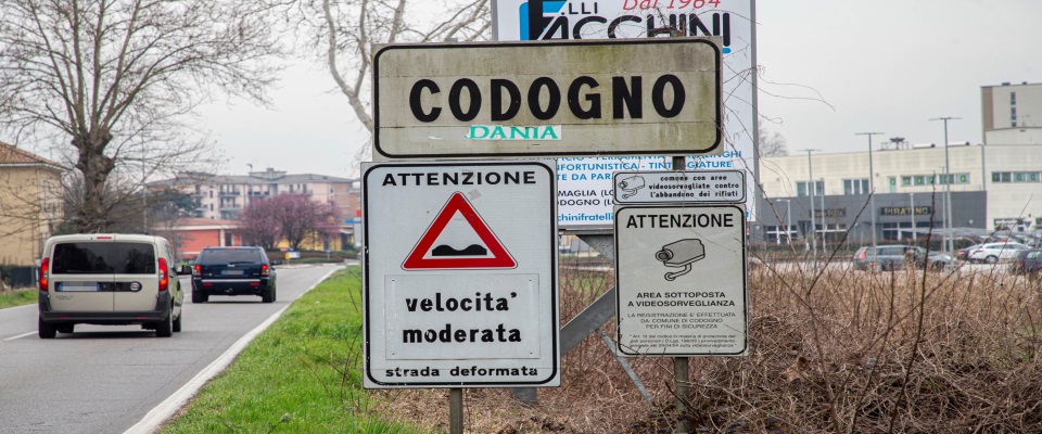 Viene riaperta la zona rossa di Codogno, i cittadini ritornano ad una normalità apparente,  09 Marzo 2020. ANSA/Marco Ottico