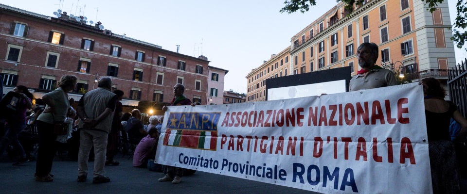 L’Anpi potrà celebrare il 25 aprile. E noi tutti invece segregati a casa da due mesi