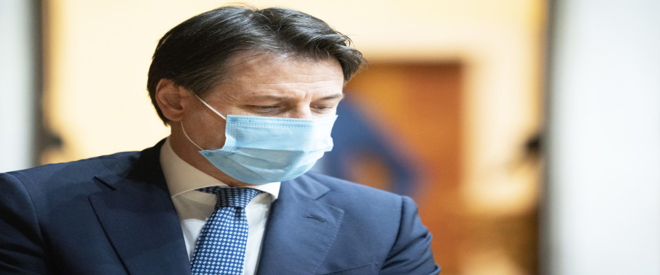 Pres Conte a Palazzo Chigi incontro con le parti sociali