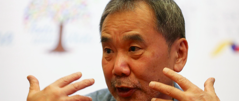 Lo scrittore Murakami diventa dj: “Farò compagnia ai giapponesi chiusi in casa”