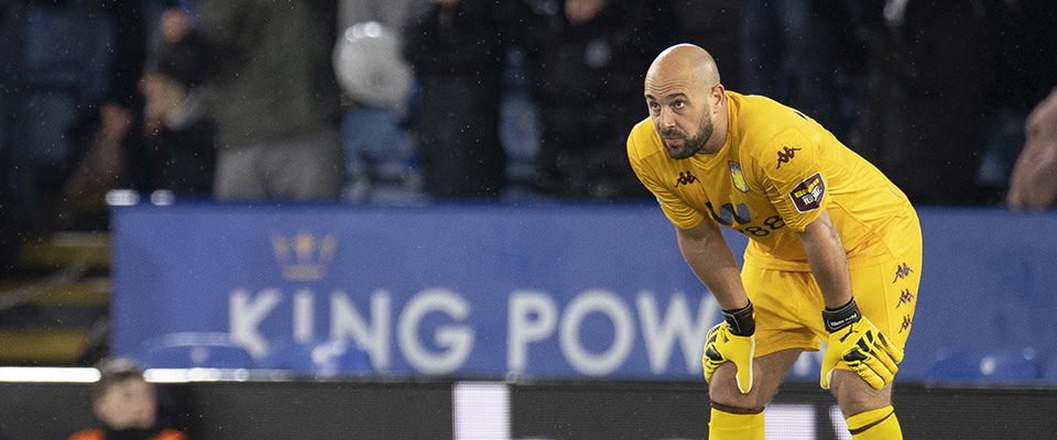 epa08282070 Aston Villa’s Pepe Reina reacts after the first goal during the English Premier League soccer match between Leicester and Aston Villa at the King Power Stadium, Leicester, Britain, 09 March 2020.  EPA/PETER POWELL EDITORIAL USE ONLY. No use with unauthorized audio, video, data, fixture lists, club/league logos or ‘live’ services. Online in-match use limited to 120 images, no video emulation. No use in betting, games or single club/league/player publications