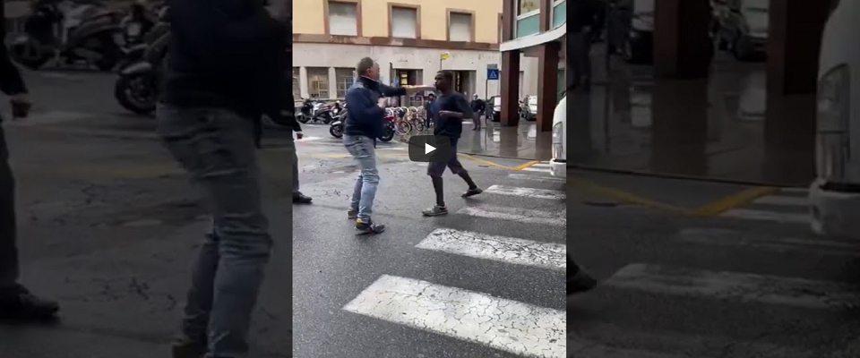 Immigrato violento a Savona frame da video Youtube