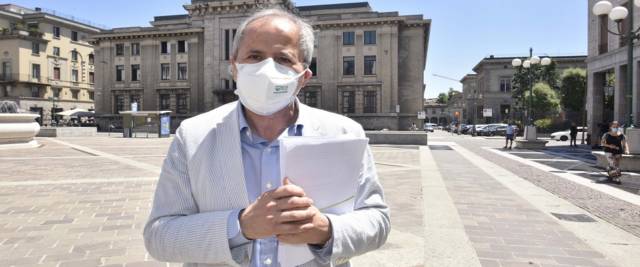 Il direttore del dipartimento di Medicina molecolare e virologica dell'Università di Padova, Andrea Crisanti, foto Ansa