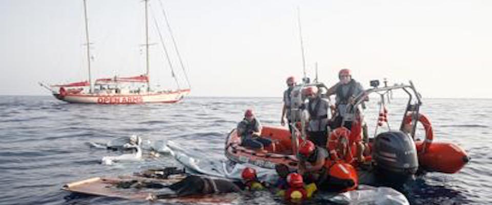 Immigrati a valanga sulle coste di Lampedusa: 618 in meno di 24 ore