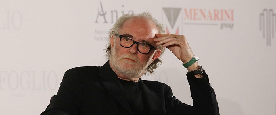 Il cantautore Francesco De Gregori alla Festa del Foglio di Firenze, 23 novembre 2019. ANSA/CLAUDIO GIOVANNINI