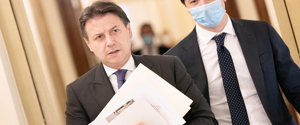 Il premier Giuseppe Conte al lavoro, Roma 27 luglio 2020.
ANSA/FILIPPO ATTILI – Ufficio stampa Palazzo Chigi