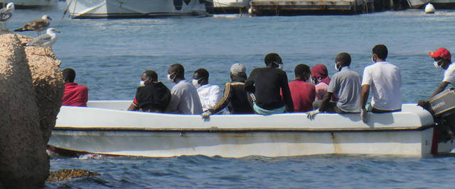 Lampedusa, record di positivi tra gli immigrati