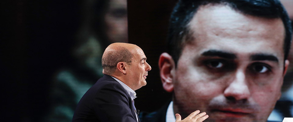 Il segretario del Partito Democratico Nicola Zingaretti (sul monitor Luigi Di Maio) ospite della trasmissione di Rai 3 ”In mezz’ora in piu’ ” condotta da Lucia Annunziata, Roma 22 dicembre 2019. ANSA/GIUSEPPE LAMI