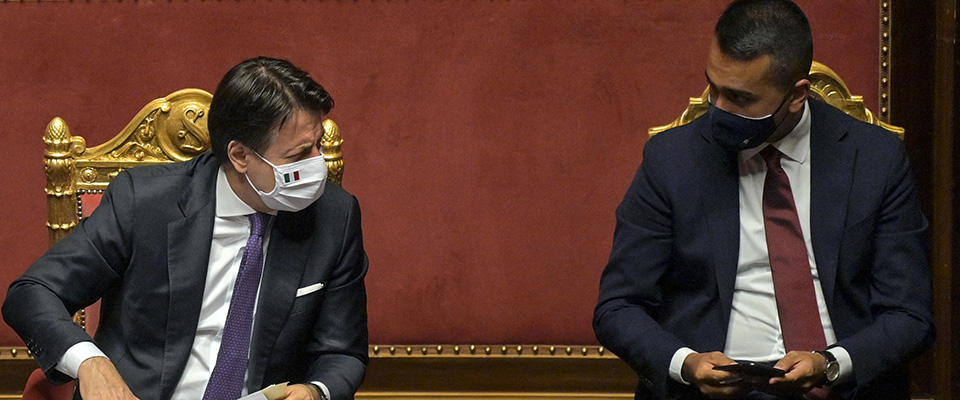 Prime minister Giuseppe Conte (L) next to Luigi Di Maio (R), minister of Foreign Affairs, as he delivers a speech at the Senate on Recovery Fund, Rome, Italy, 22 July 2020. ANSA/RICCARDO ANTIMIANI