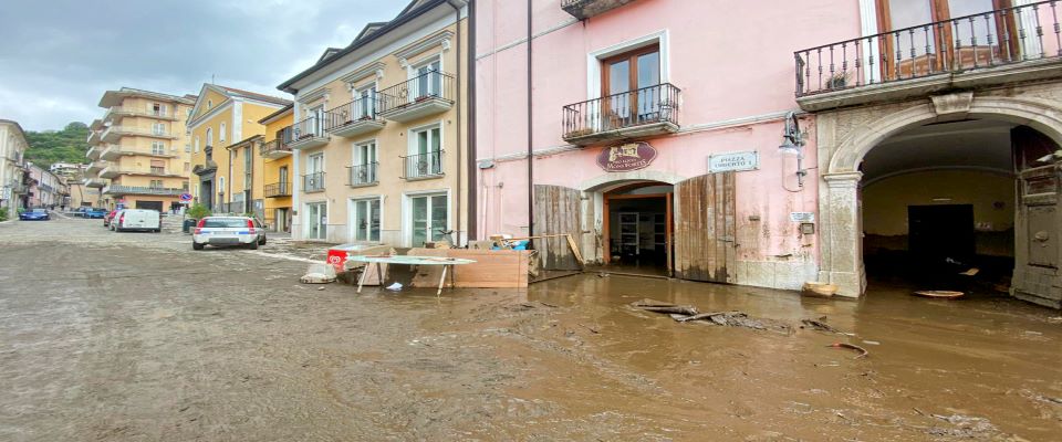 Maltempo, è stato il settembre più freddo degli ultimi 50 anni. E in Campania torna l’incubo frane