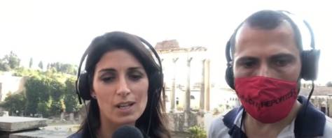 Raggi canta