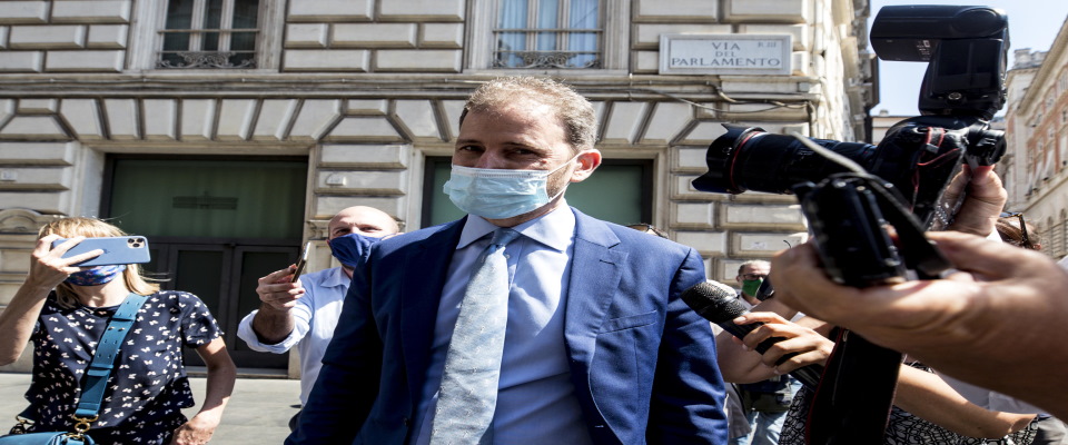 Casaleggio dà forfait agli Stati generali: «Non partecipo, hanno già deciso tutto». Crimi: «Falso»