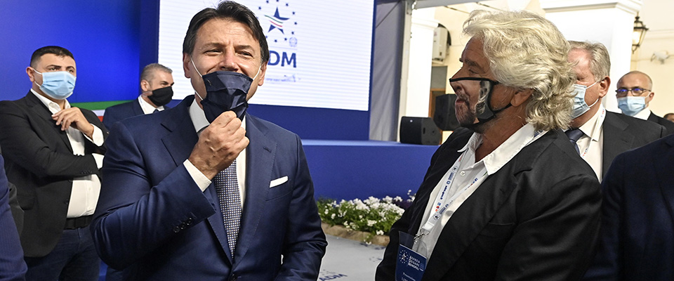 Prime minister Giuseppe Conte (L) with Beppe Grillo (R) during the presentation of the 2019 Blue Book at the Customs and Monopolies Agency, Rome, Italy, 11 September 2020. ANSA/RICCARDO ANTIMIANI