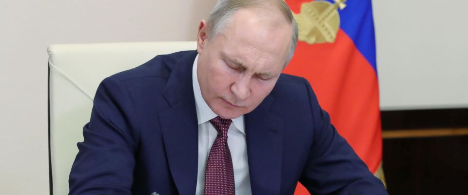 Putin molto meglio dell’Europa. In Russia parte la vaccinazione di massa con Sputnik