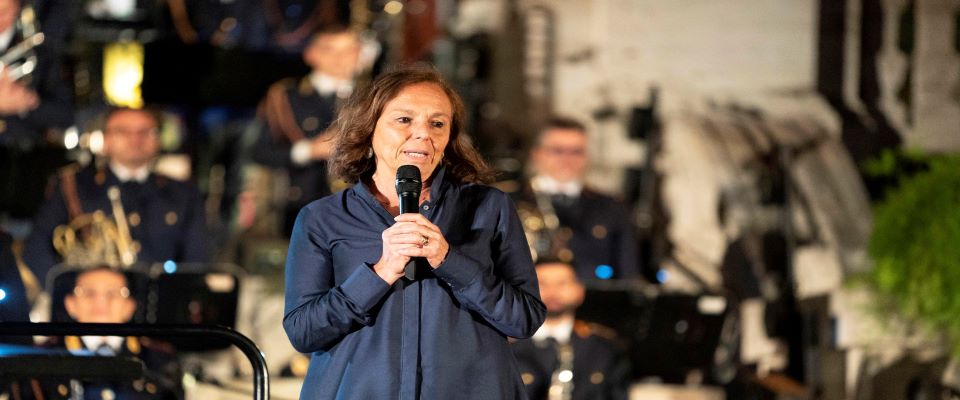 Interior Minister Luciana Lamorgese attended the concert held by the Music Band of a State Police in Piazza del Viminale in memory of the victims of Covid-19 and thanked the health personnel involved on behalf of all in treatment in Rome, 11 July 2020. ANSA / FILIPPO ATTILI / CHIGI PALACE PRESS OFFICE / HANDOUT HANDOUT EDITORIAL USE ONLY/NO SALES? collapse