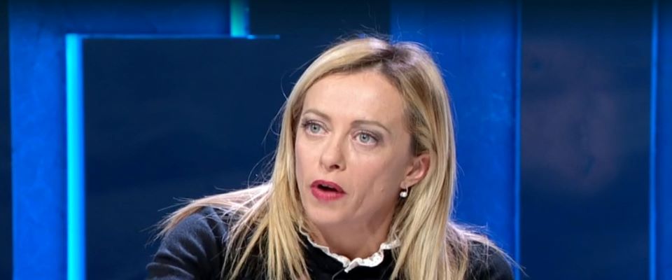 No a Draghi, dibattito a destra. “L’opposizione è un errore”. “No, è una scelta responsabile”