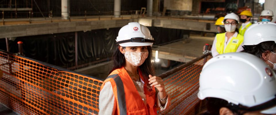 Roma: metro ko e assalto agli autobus. D’Amato: «Rischiamo la zona rossa». E la Raggi? Sorride