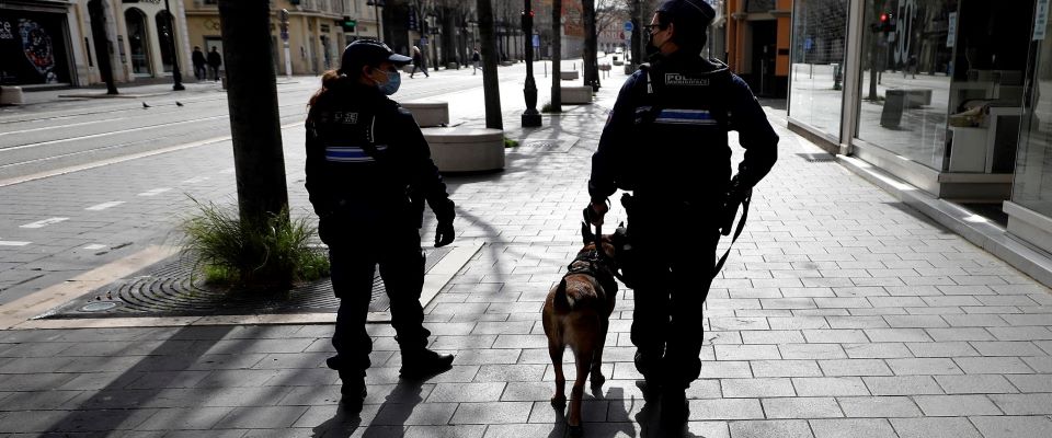 Marsiglia, arrestato un uomo con un coltello che  si dirigeva verso la scuola ebraica