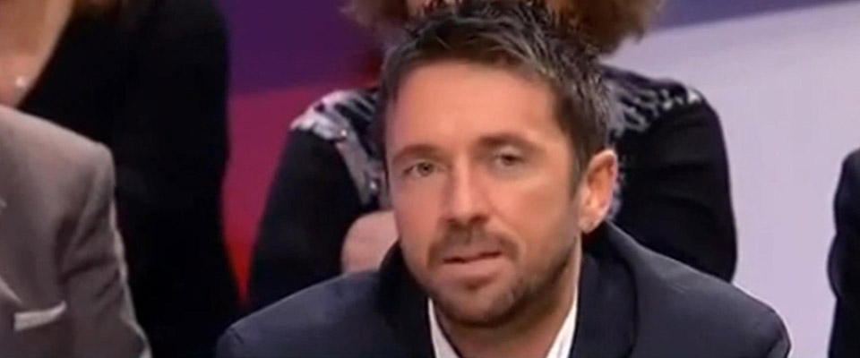 Una fermo immagine preso da LA7 mostra il giornalista Andrea Scanzi durante la trasmissione ‘L’Aria che tira ‘ su La7 il 29 gennaio 2013.
ANSA/LA7 TV
+++EDITORIAL USE ONLY – NO SALES+++