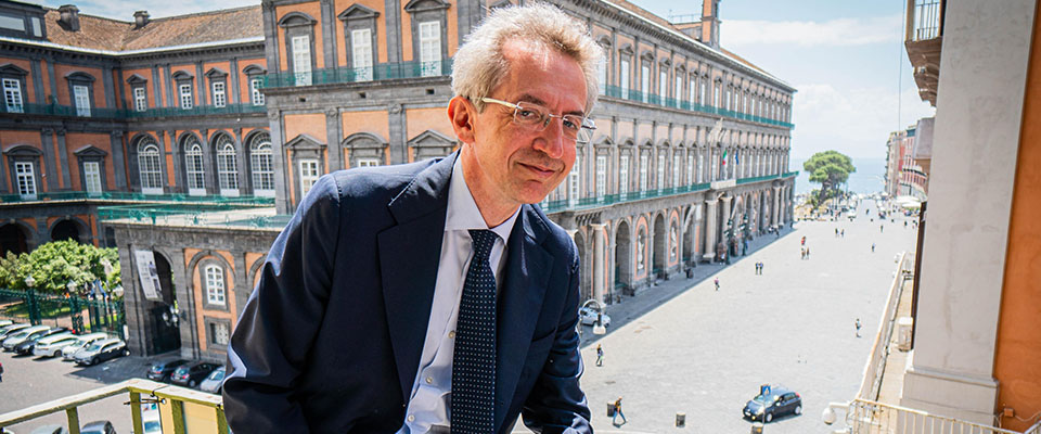 “Tifo Juventus ma amo anche il Napoli”. Tutte da ridere le acrobazie del candidato del Pd Manfredi