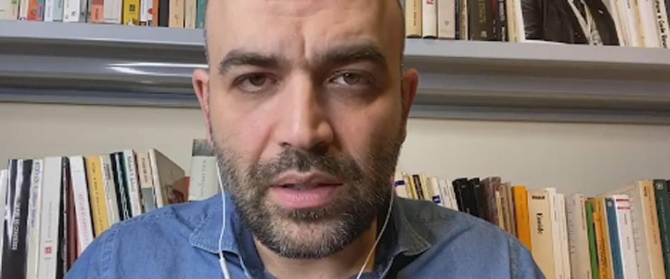 Frame da video su FB Roberto Saviano