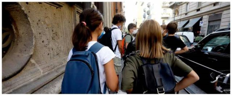 Scuola, con un solo positivo in classe scatta la Dad per tutti. I presidi: troppi ritardi nei tracciamenti