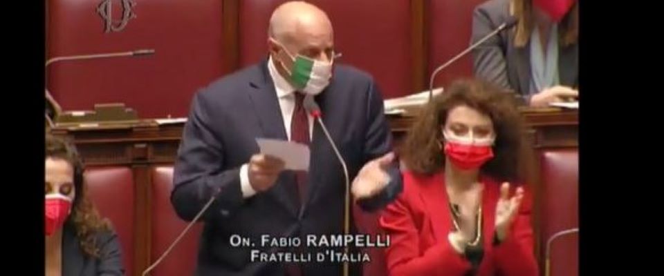 Rampelli: «Che fine ha fatto il ddl concorrenza? Il governo non fugga dal confronto con tassisti e Ncc» (video)