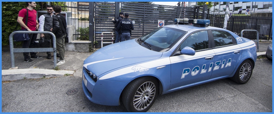 Taranto poliziotti feriti