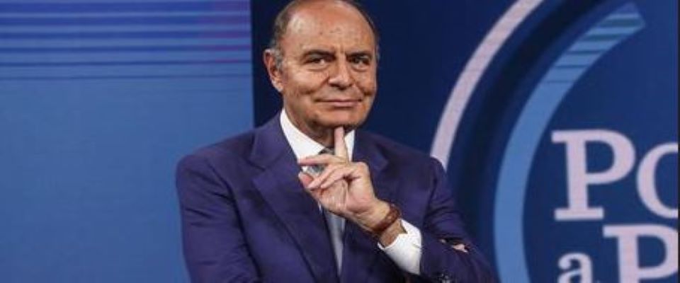 Meloni a Porta a Porta zittisce la sinistra: “Non sono d’accordo con Orban su tante cose”