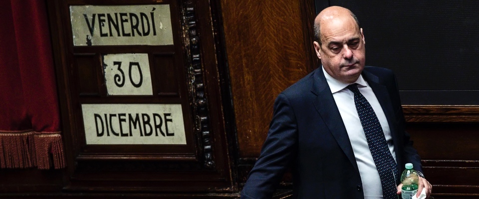 Nel Pd è guerra per bande. Zingaretti si schiera con Schlein: «È l’unica che vuole cambiare»