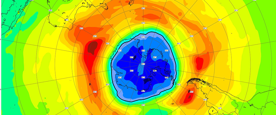 Il buco dell’ozono si sta chiudendo, spiazzati gli ambientalisti allarmisti sul cataclisma climatico