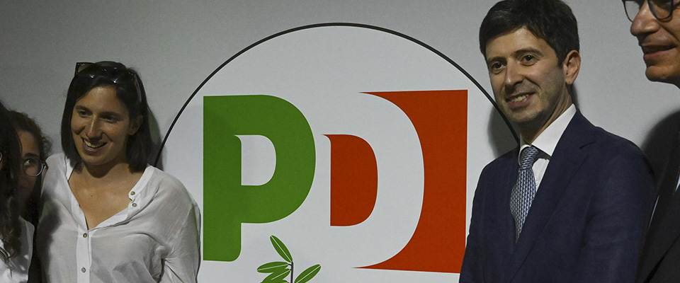 Finché c’è Elly c’è Speranza. L’ex ministro dei disastri Covid: “Passo al Pd”. Con Bersani e D’Alema…