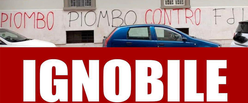 “Piombo contro FdI”: scritte minacciose a Bari contro il partito della Meloni, la sinistra tace