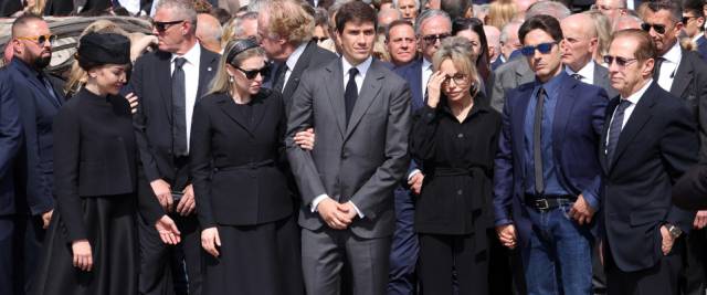 BERLUSCONI_FAMIGLIA_FUNERALI