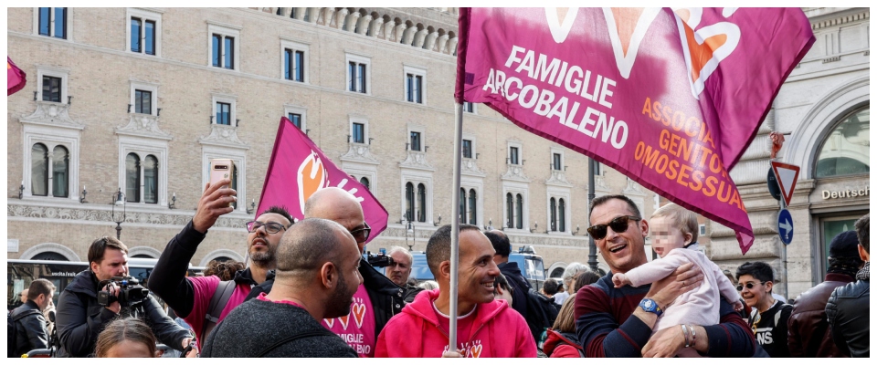 Ue, Ecr: “A Strasburgo approda il dibattito sull’utero in affitto. Seguiamo l’esempio italiano”